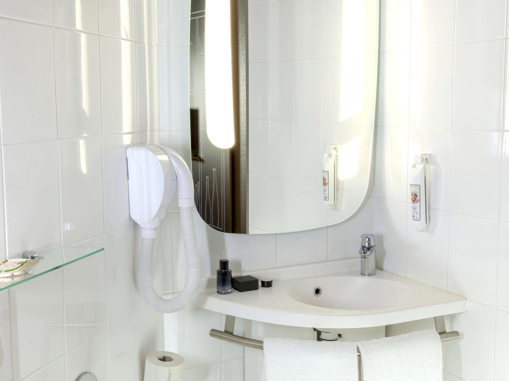 Hotel Ibis Sud 3*